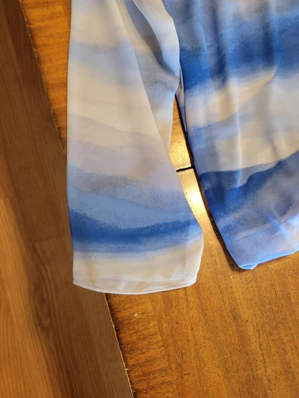 Alfani Blue & White Waved Pattern Blouse - Picture 3 of 10